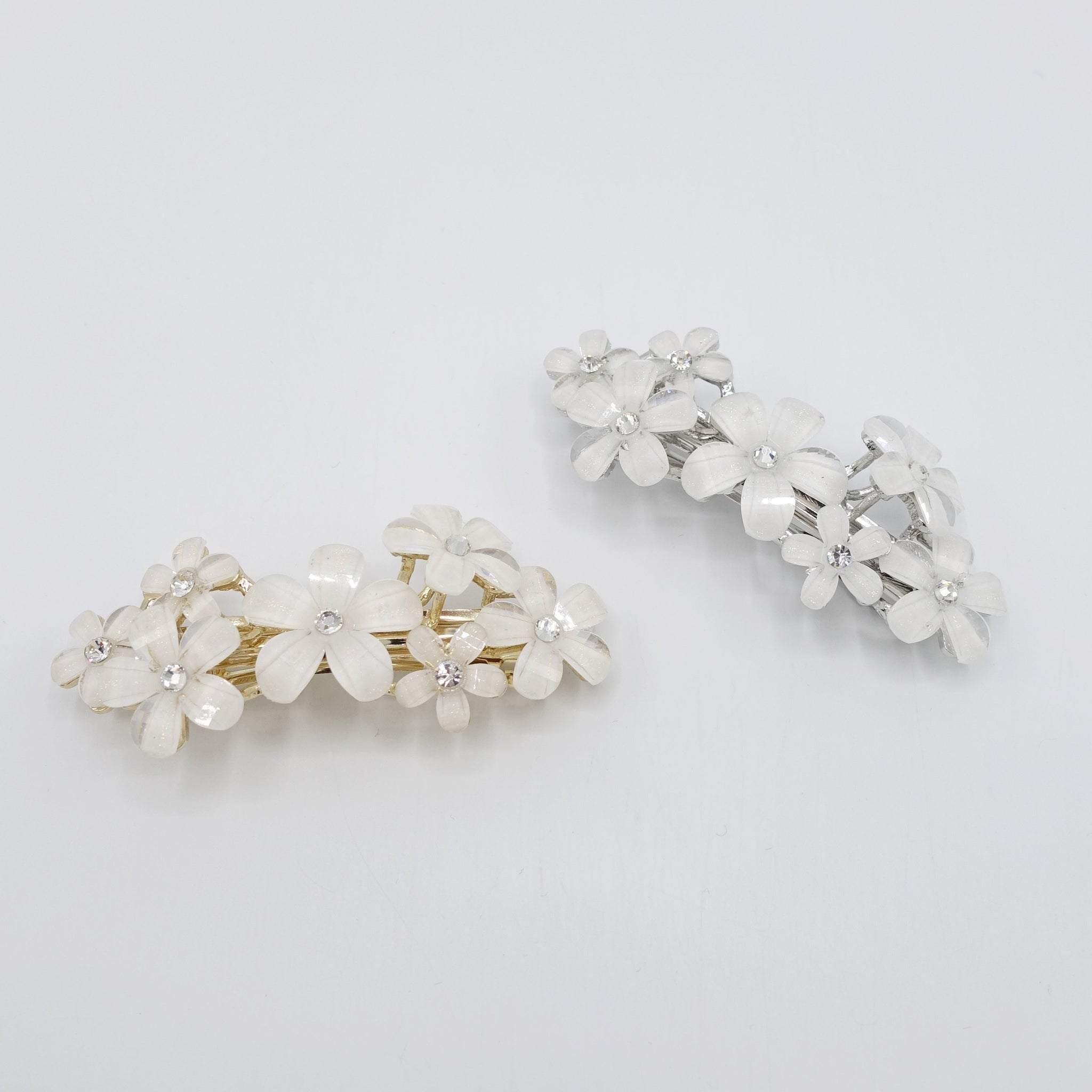 VeryShine white flower hair barrette